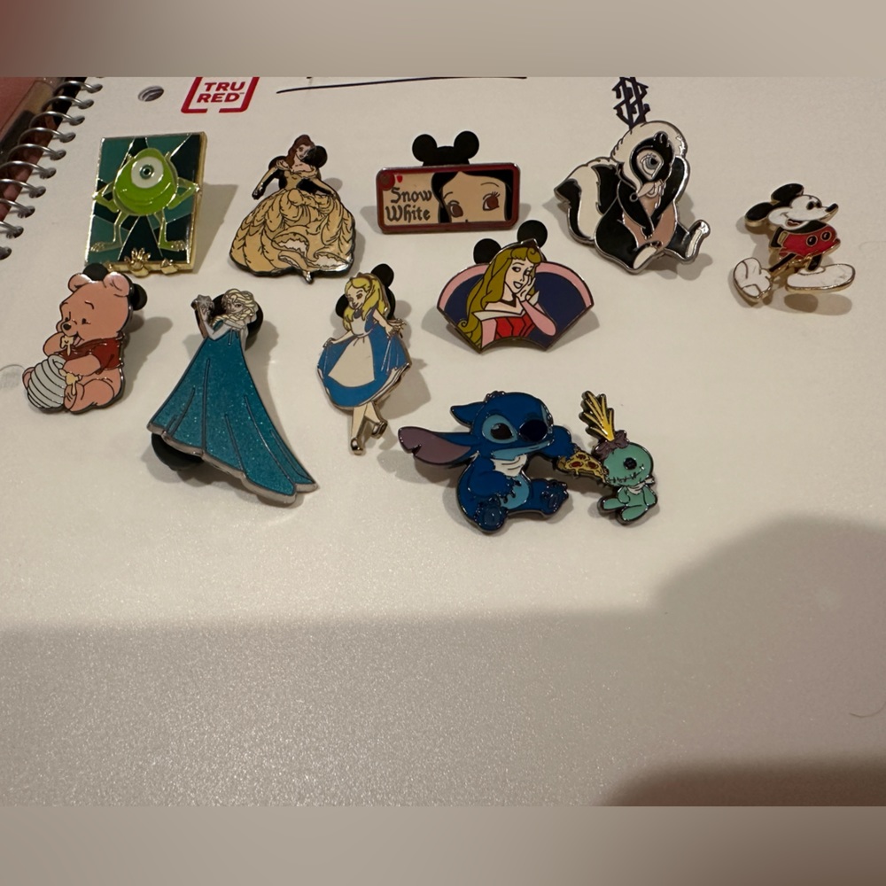 Disneyland Disney Enamel Pins